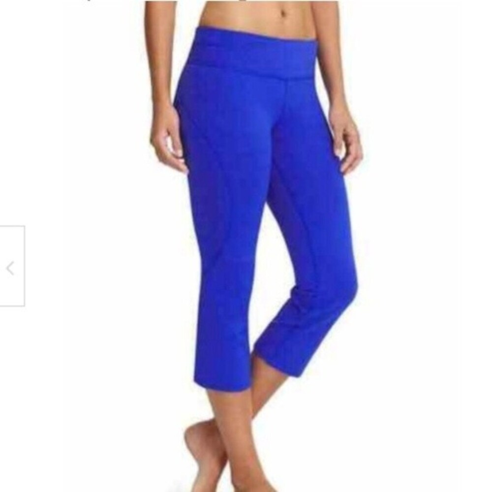 ATHLETA Revelation Crop Capri Blue Leggings Run Yoga Train Sz S